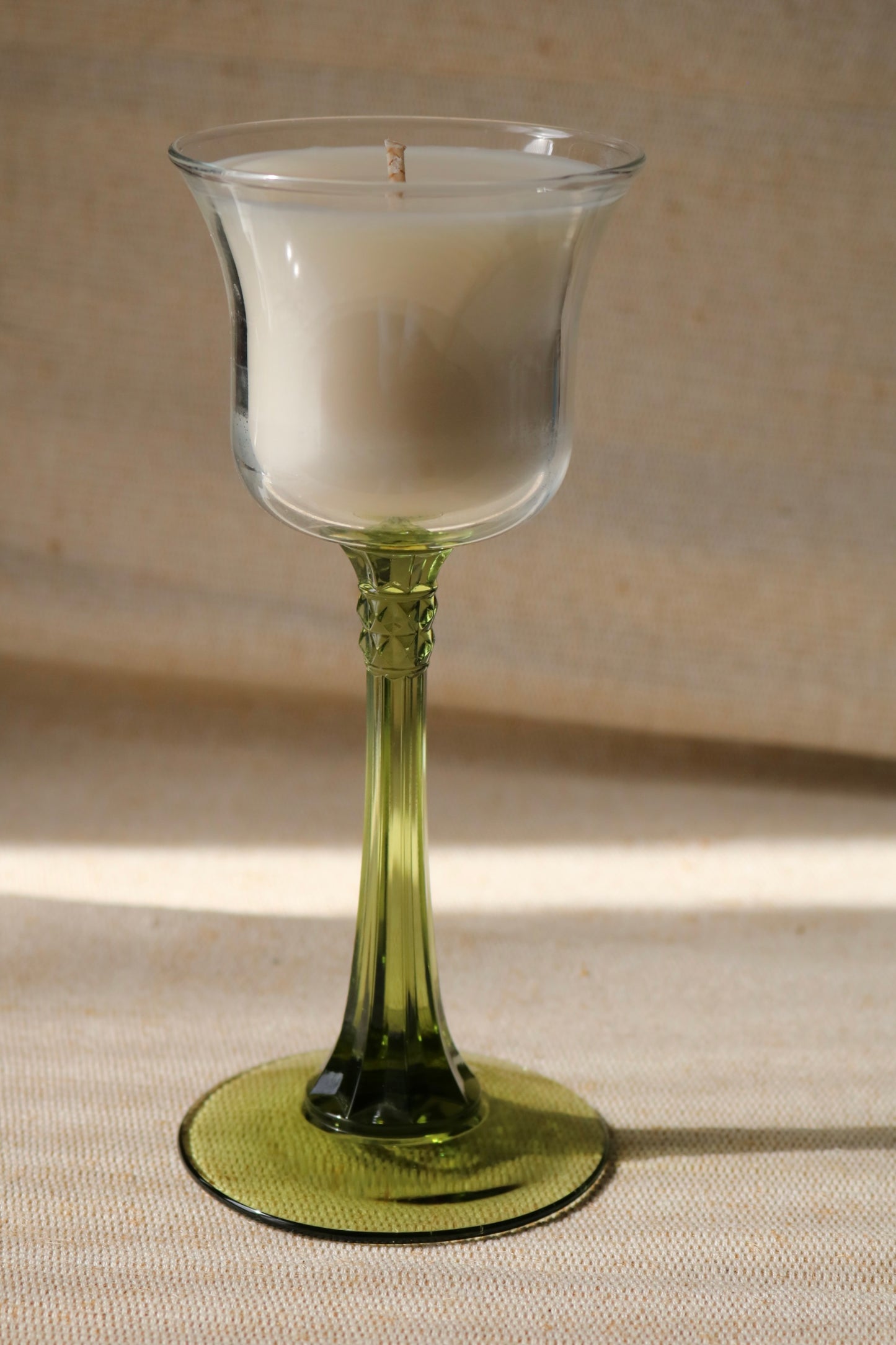 Verre à pied vert