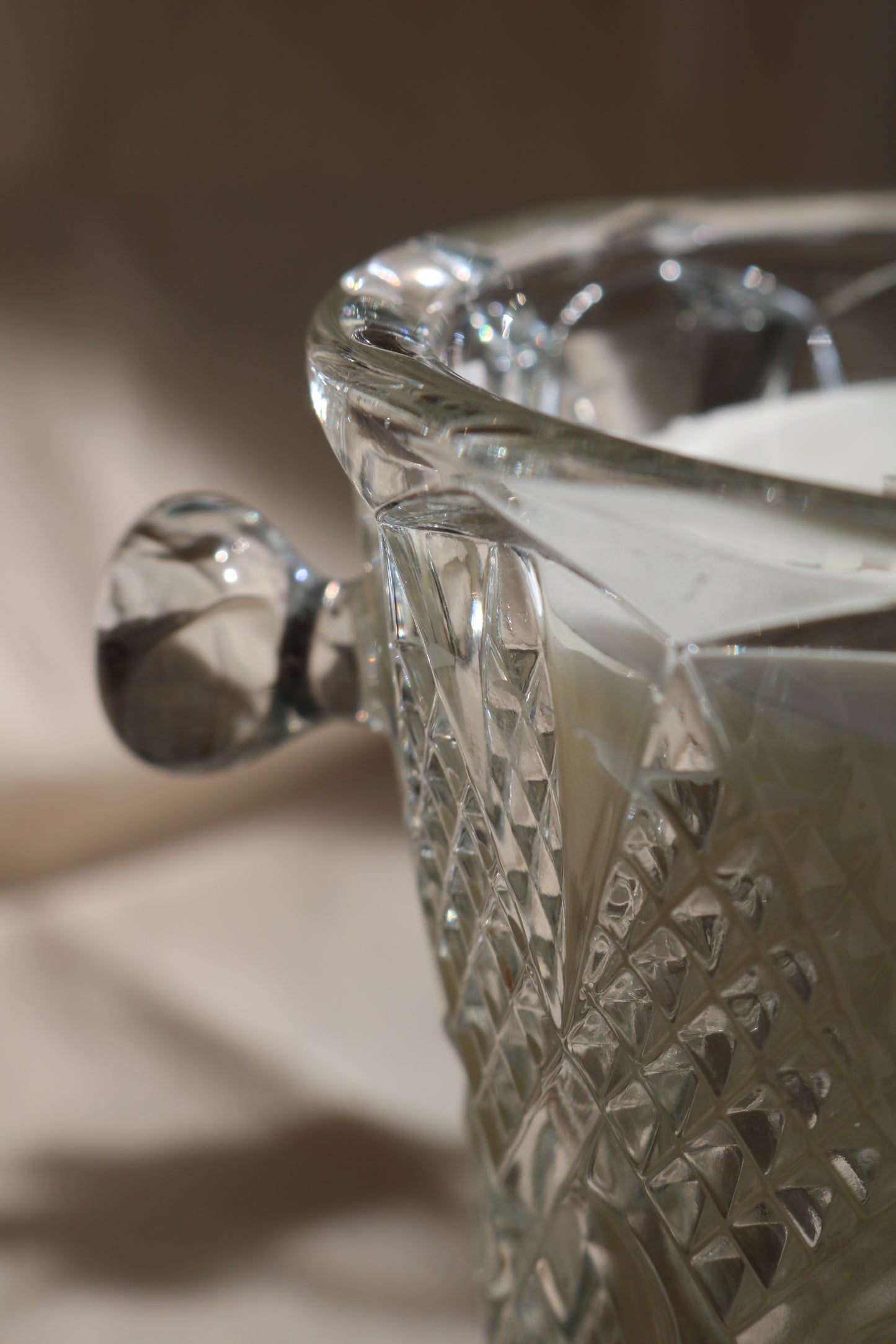 Seau à glaçons en verre cisellé