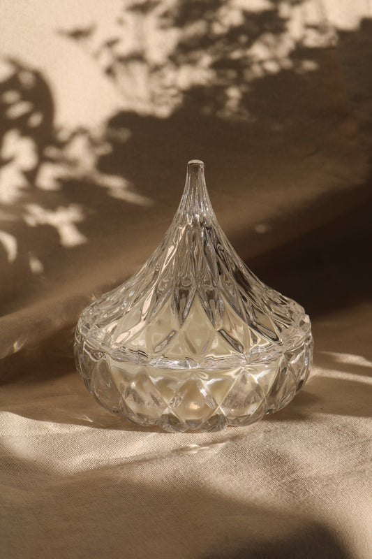 Sucrier pointu en verre ciselé